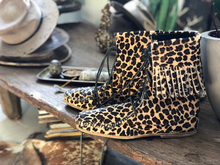 Load image into Gallery viewer, Boho Rock Cheeta Boot
